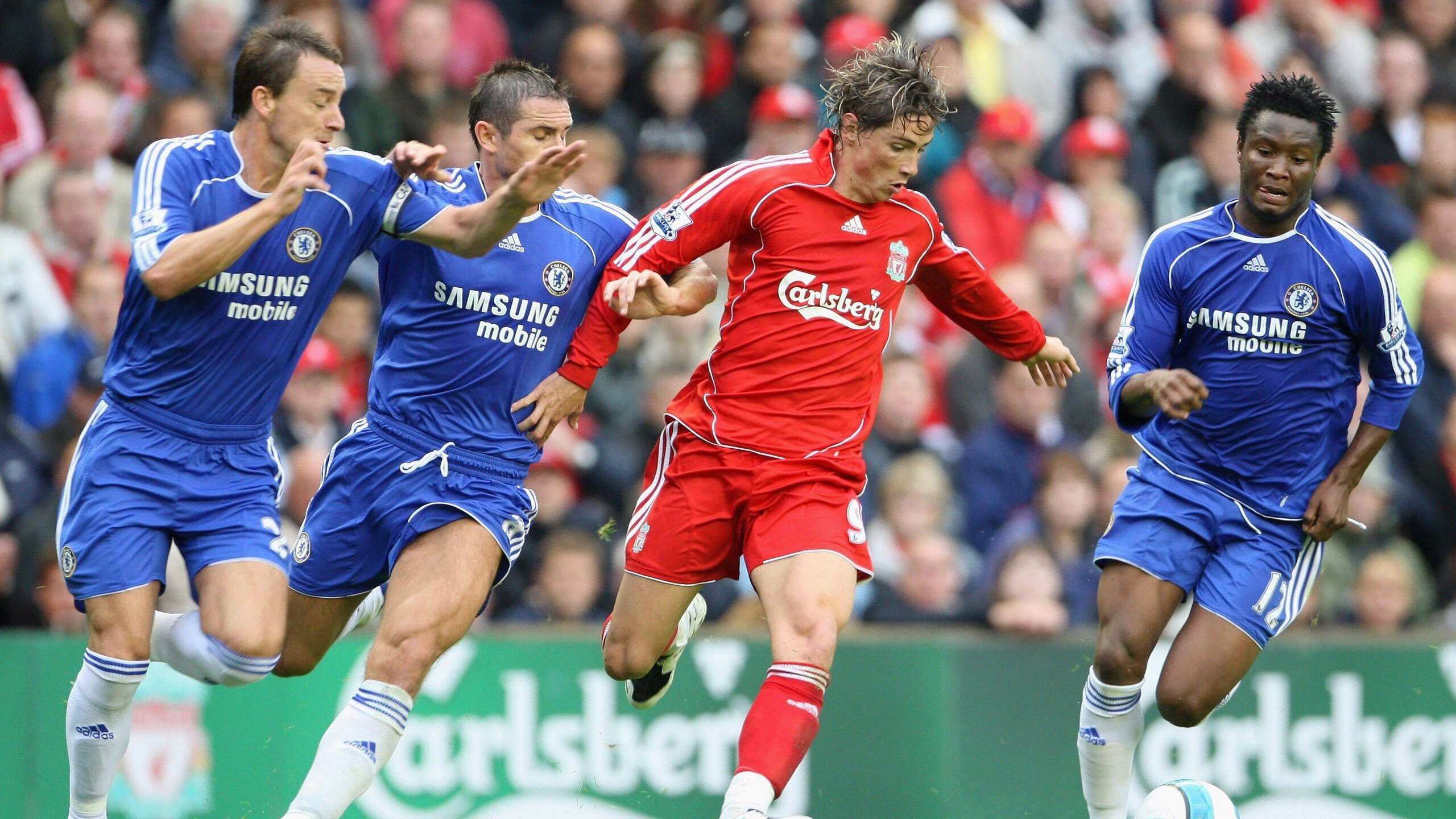 新战术亮相：球队如何利用阵型打破对手？，球队战术怎么设置